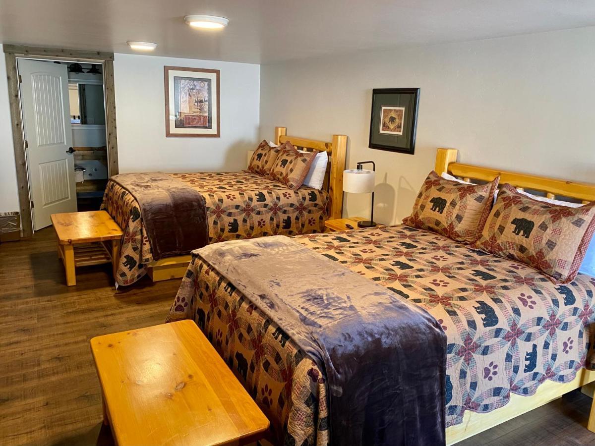 Island Park Lodge Extérieur photo